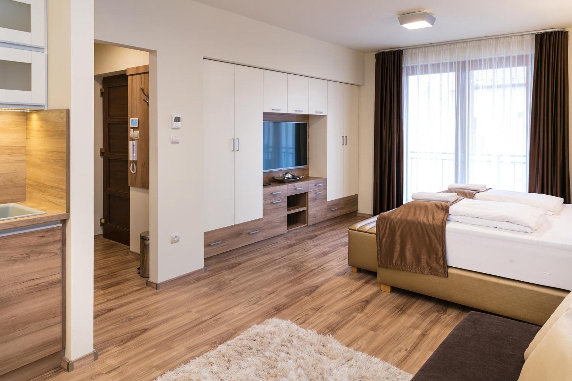 Foter Rezidencia 2 Lejlighedshotel Győr Eksteriør billede