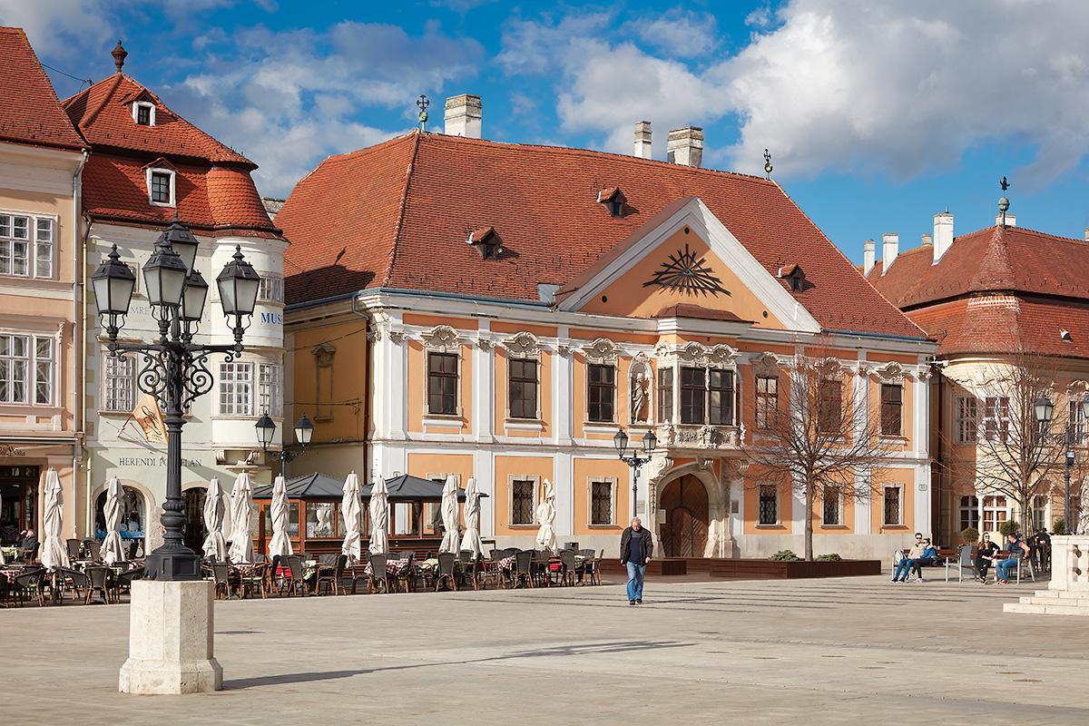 Foter Rezidencia 2 Lejlighedshotel Győr Eksteriør billede
