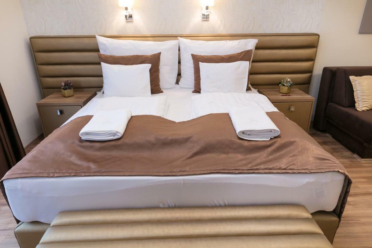 Foter Rezidencia 2 Lejlighedshotel Győr Eksteriør billede