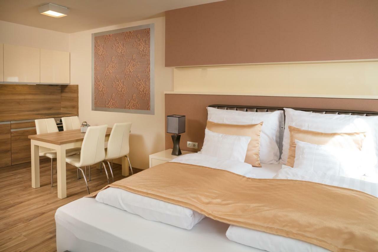 Foter Rezidencia 2 Lejlighedshotel Győr Eksteriør billede