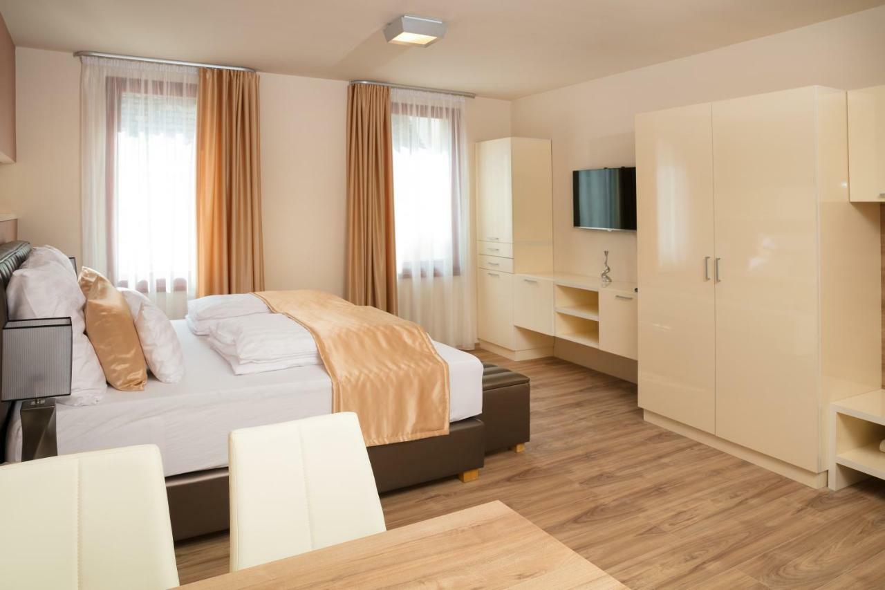 Foter Rezidencia 2 Lejlighedshotel Győr Eksteriør billede
