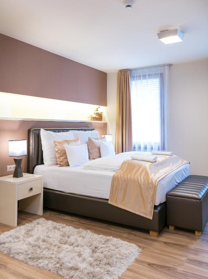 Foter Rezidencia 2 Lejlighedshotel Győr Eksteriør billede