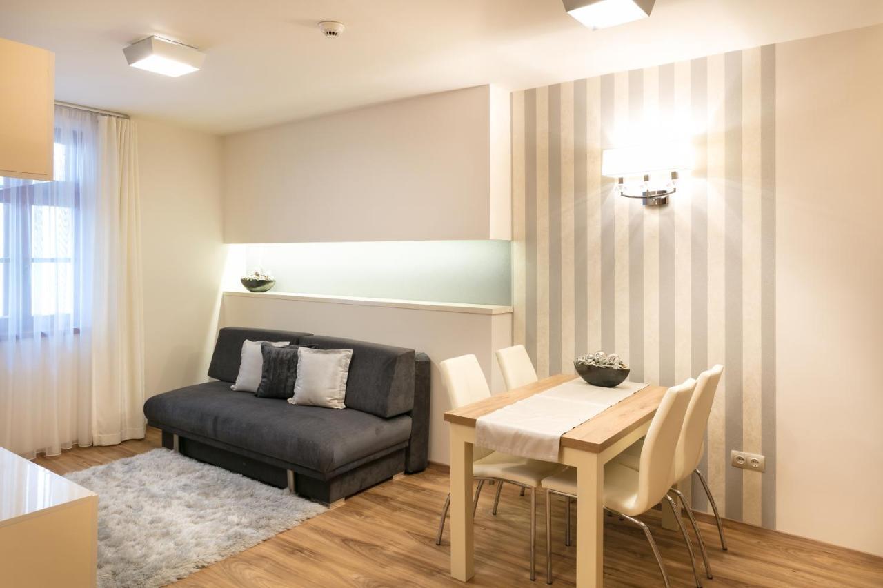 Foter Rezidencia 2 Lejlighedshotel Győr Eksteriør billede